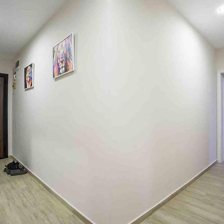 Sunny Spacious Apartment In A Great Location Kazanlŭk Eksteriør bilde